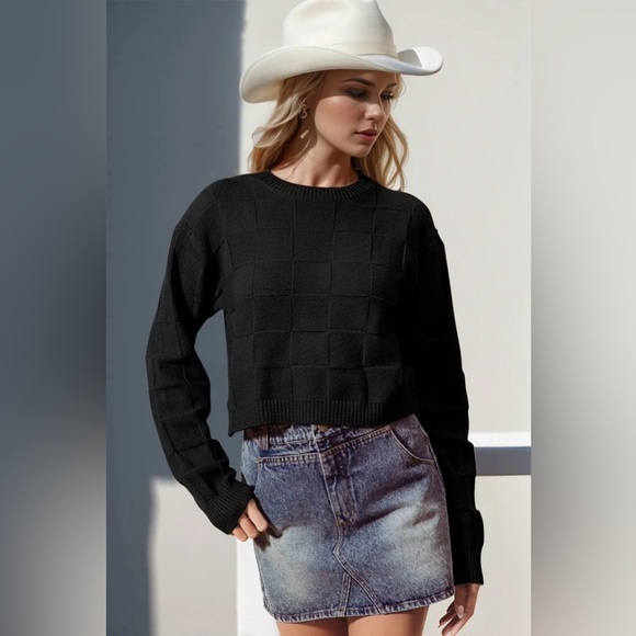 Sweaters - Casual Checkered Drop Shoulder Cropped Sweater